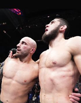  Islam Makhachev of Russia and Alexander Volkanovski of Australia talk after their UFC lightweight championship fight during the UFC 284 event at RAC Arena on February 12, 2023 in Perth, Australia. (Photo by Chris Unger/Zuffa LLC)