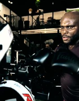 Derrick Lewis prepares to take on heavyweight Serghei Spivac in the main event at UFC Fight Night on November 19, 2022 