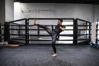 Adrian Yanez training for UFC Vegas 32