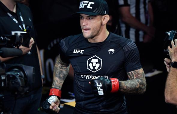 Dustin Poirier prepares to fight Conor McGregor of Ireland during the UFC 264 event at T-Mobile Arena on July 10, 2021 in Las Vegas, Nevada. (Photo by Jeff Bottari/Zuffa LLC)