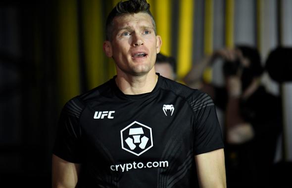 Stephen Thompson prepares to fight Belal Muhammad in their welterweight fight during the UFC Fight Night event at UFC APEX on December 18, 2021 in Las Vegas, Nevada. (Photo by Jeff Bottari/Zuffa LLC)