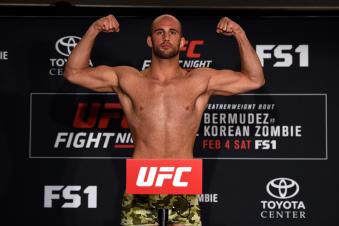HOUSTON, TEXAS - FEBRUARY 03:  Volkan Oezdemir of Switzerland poses on the scale during the UFC Fight Night weigh-in at the Sheraton North Houston at George Bush Intercontinental on February 3, 2017 in Houston, Texas. (Photo by Jeff Bottari/Zuffa LLC via Getty Images)